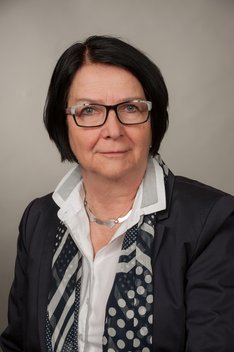 Dr. Helga Paschke Dr. Helga Paschke